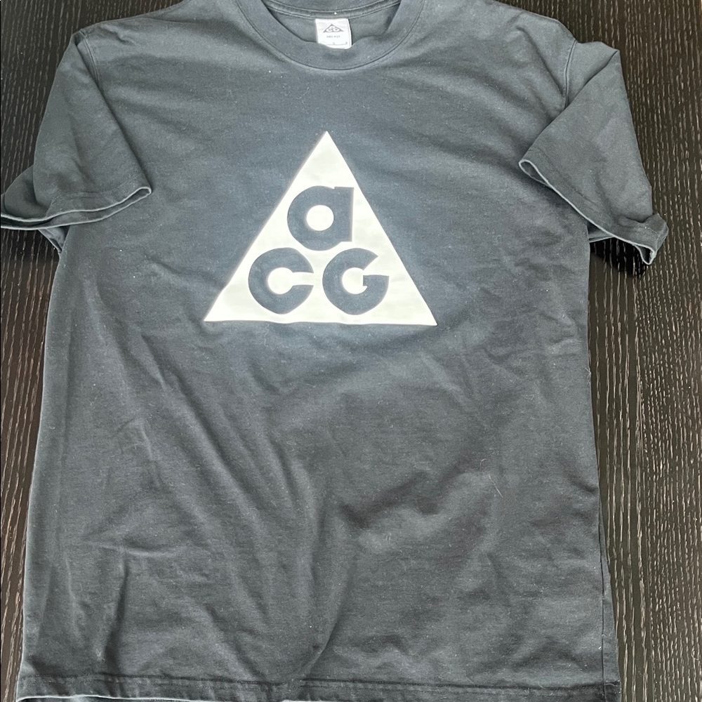 Nike ACG Black T-Shirt with Logo